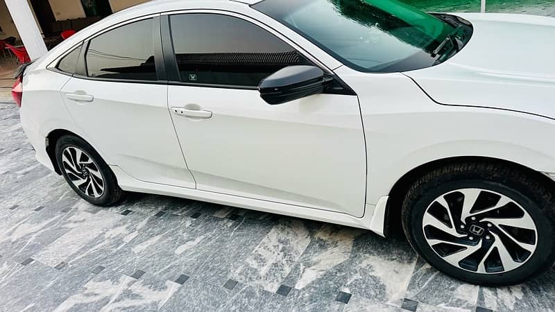 Honda Civic Oriel 2017 8