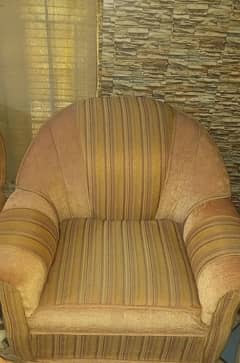 5 seater sofa set in good condition.