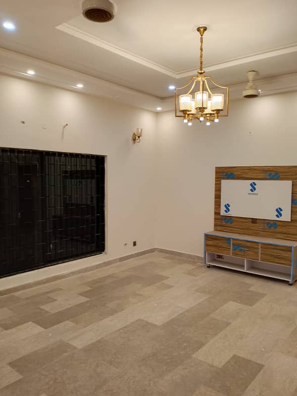 8 MARLA BEAUTIFUL HOUSE AVAILABLE FOR RENT IN DHA RAHBER 11 SECTOR 1 5