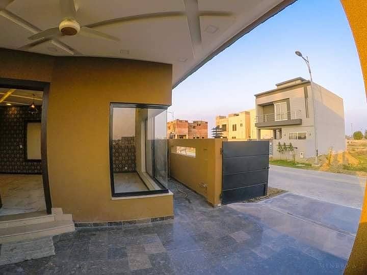 Neat And Clean Portion Available for Rent in Gulraiz 6