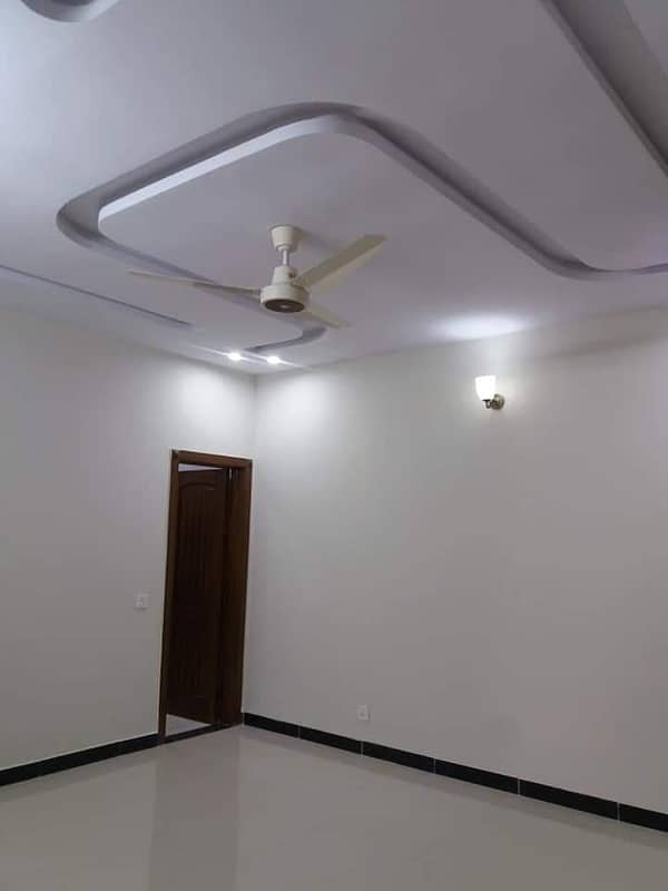 Neat And Clean Portion Available for Rent in Gulraiz 46