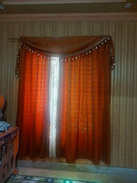 curtain 4