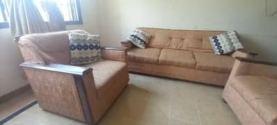 5 seater sofa in good condition