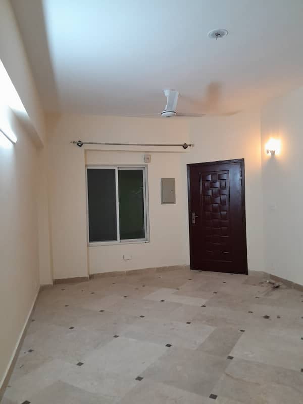 3 Bed Appartment Available for Rent in E-11 1