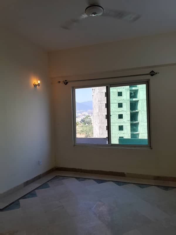 3 Bed Appartment Available for Rent in E-11 10