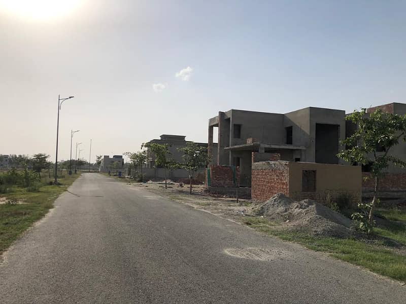 DHA PHASE 7 BLOCK T 10 MARLA PLOT HOT LOCATION 70FT ROAD 6