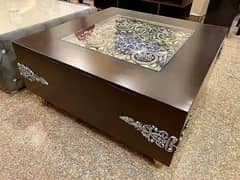 Elegant Design Center Table & Coffee Tables