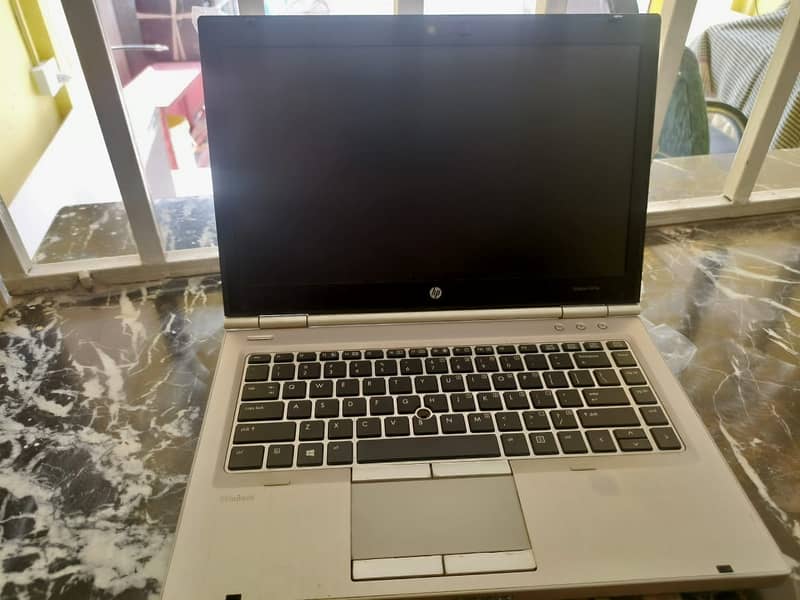 HP  laptop/ core i5 /3rd generation/ SSD 250 GB/ 4GB ram 2