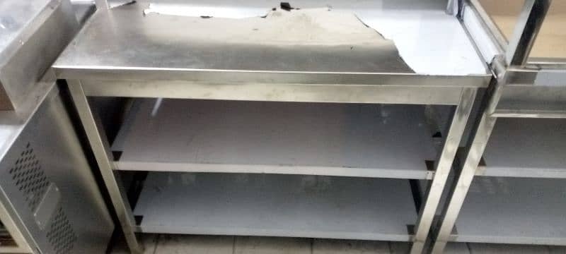 working table non magnet 3 shelf// pizza oven// dough mixer// food bag 0