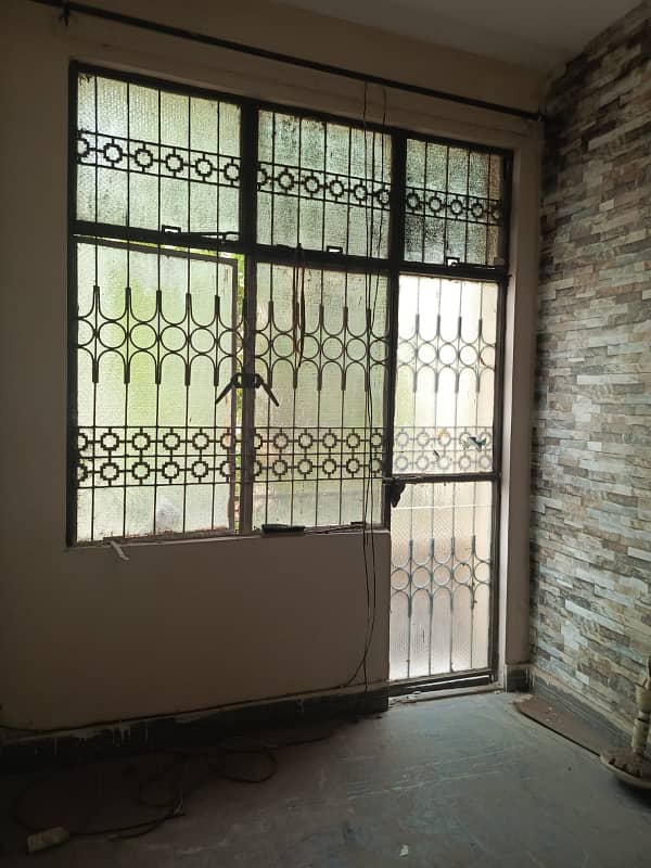 5MARLA 56sqft OLD HOUSE FOR SALE IN RUSTAM PARK NEAR MOR SAMANABAD 1