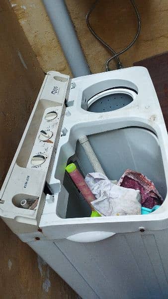 Washing machine with Spiner 1