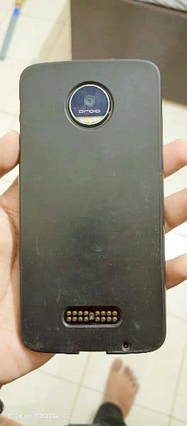 moto z slim for sell 4 32 gb good condition exchange possible 4