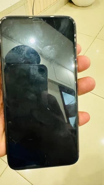 iPHONE XS MAX 64 GB 7