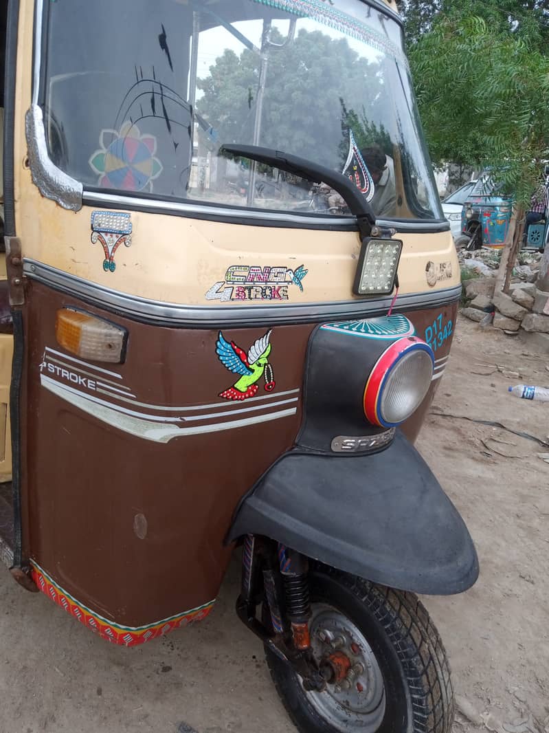 SazGar-2017,Disc-Brake,CoLor OriginaL Show,LPG-PetRoL Rickshaw, 3