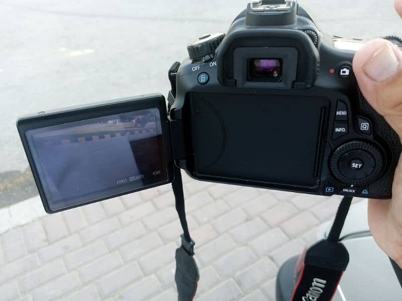 DSLR EOS 60D 3