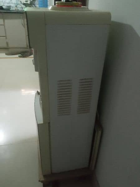 TCL Dispenser 2