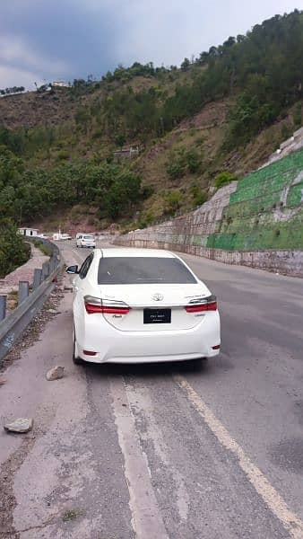 Toyota Corolla Altis grande automatic 2014 3