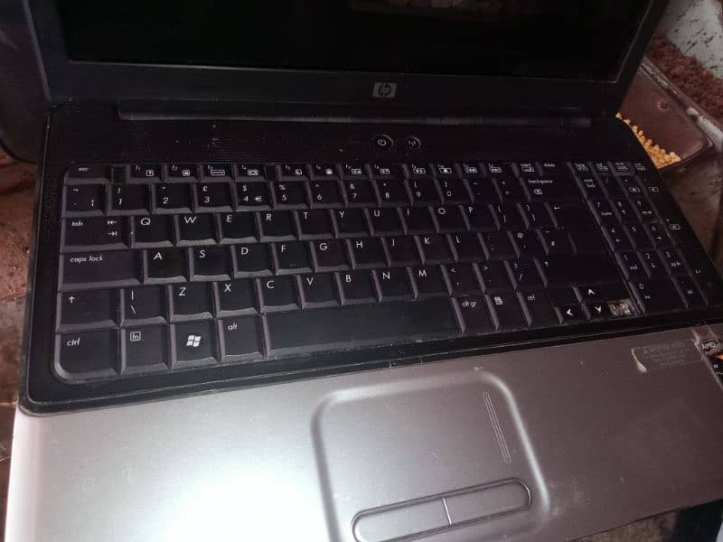 Used Laptop working in good condition 1