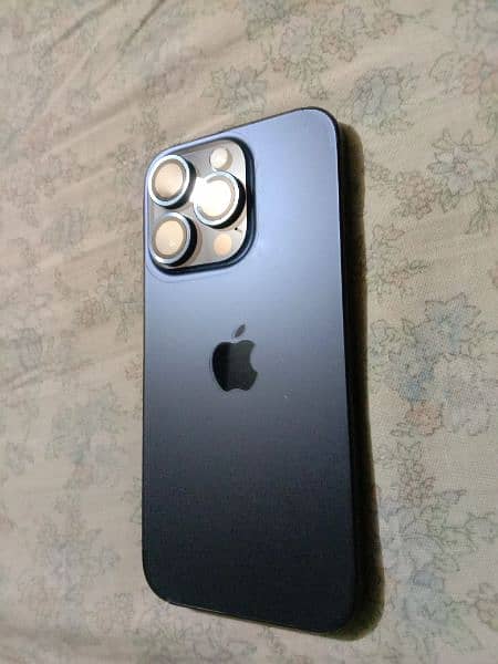 iphone 15 pro jv LLa model 256gb 2