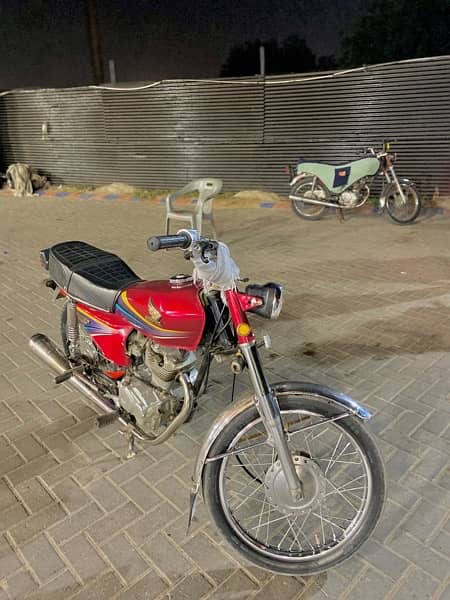 Honda CG 125 2012 3