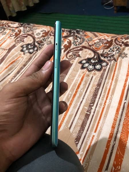 One Plus 8t 12/256gb all ok phone 5