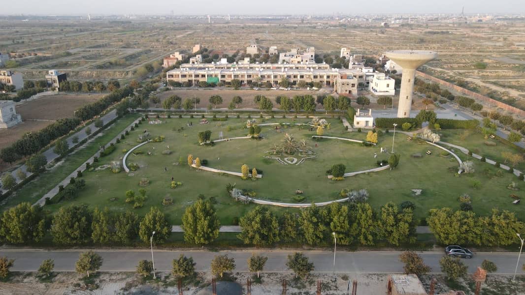 10 Marla plot sale on ground and possession available very good location new Lahore city 7