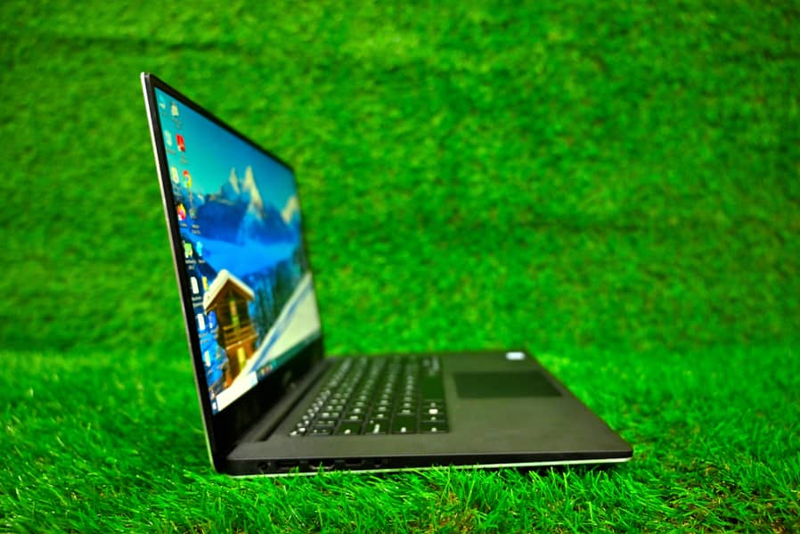 Laptop Dell XPS 15 9570  Corei7- 8th Gen 1