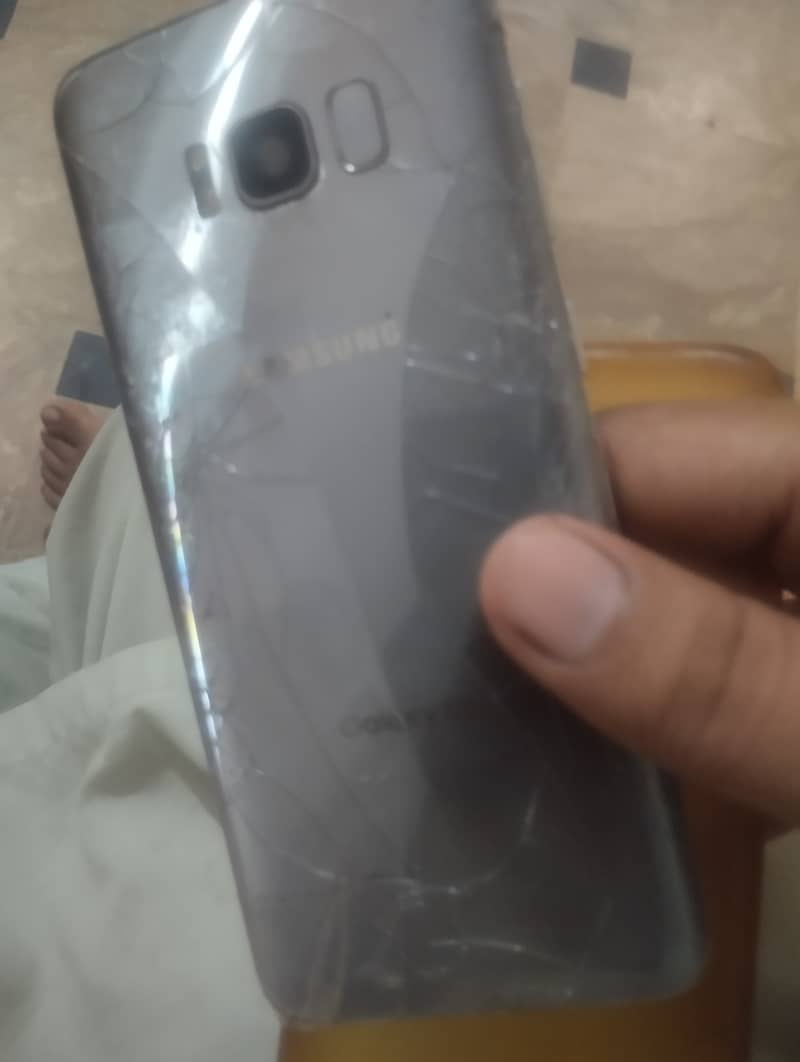 Samsung s8 panal crack  Pta Approve 1