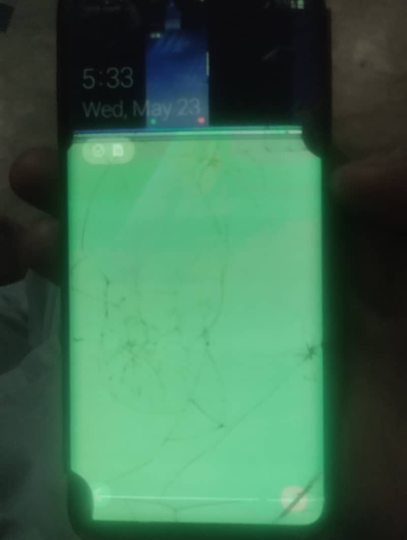 Samsung s8 panal crack  Pta Approve 2