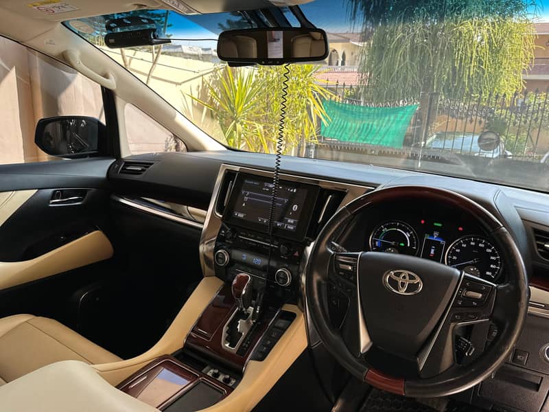 Toyota Alphard 2015 2500cc 2