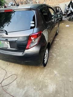 Toyota Vitz 2011 model nd 2014 ki registration