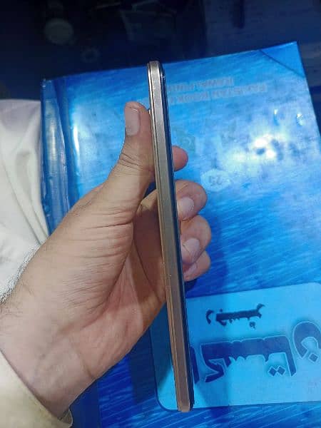 Vivo V23e 256 GB 3