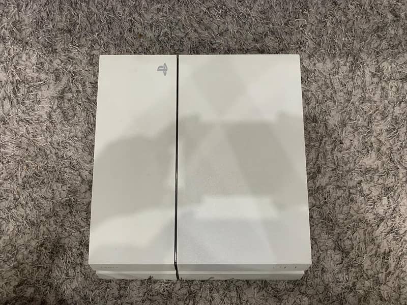 ps4 limited addition in white im best condition 7