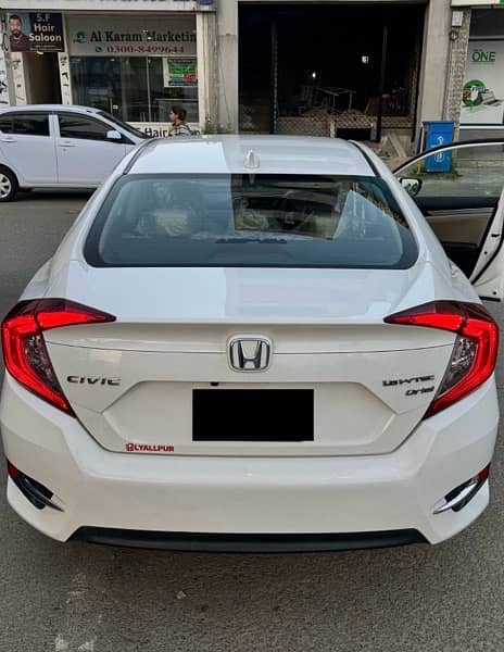 Honda Civic Oriel 2021 4