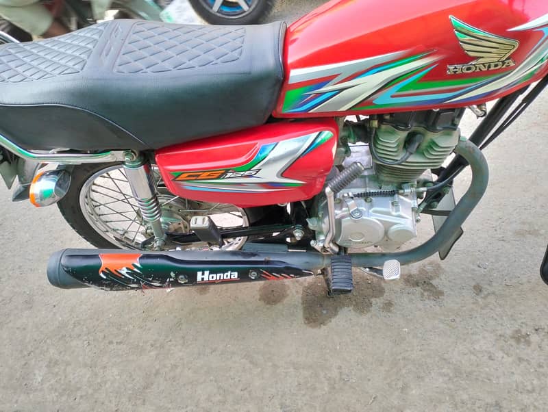 honda 125 model 2023  (0306=4462/443) Lavish condition 10