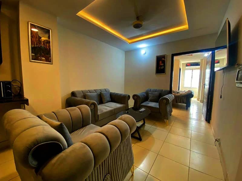 Luxury Furnished 1 Bedroom flat For Perday or Perweek in Islamabad 0