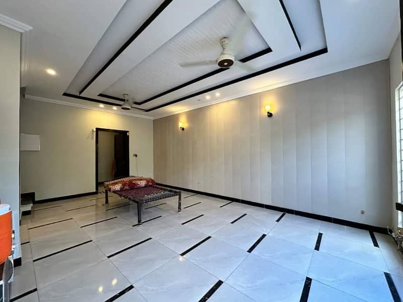 Designer House For Sale Phase 8 Ali Block, Investor Rate 7