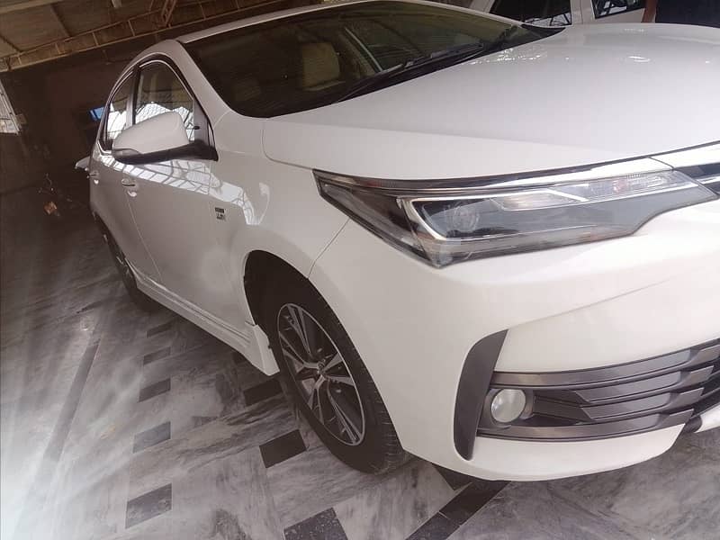 Toyota Altis Grande 2018 1