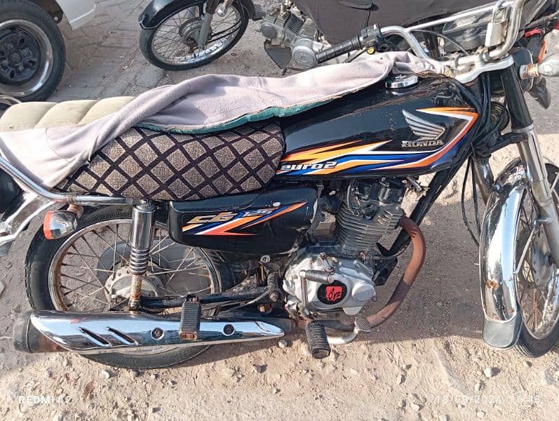 bike for sale  honda 125 contact number (03434119807) 1