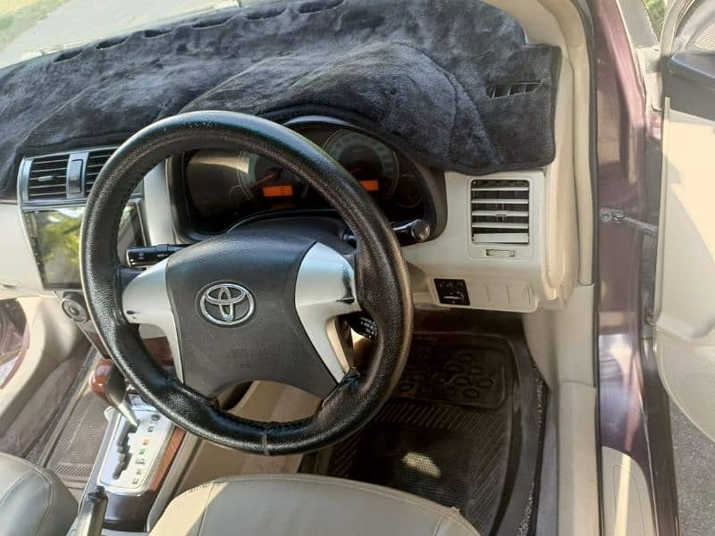 Toyota Corolla Altis 2013 4