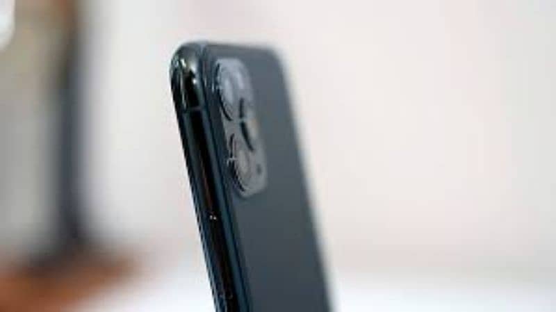 iphone 11 pro max 2