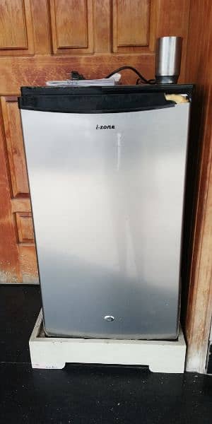 used mini fridge i zone 1