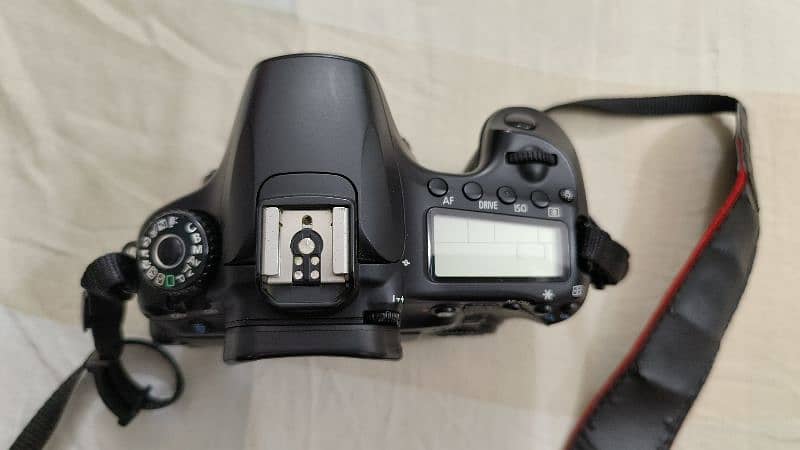 CANON 60D 2