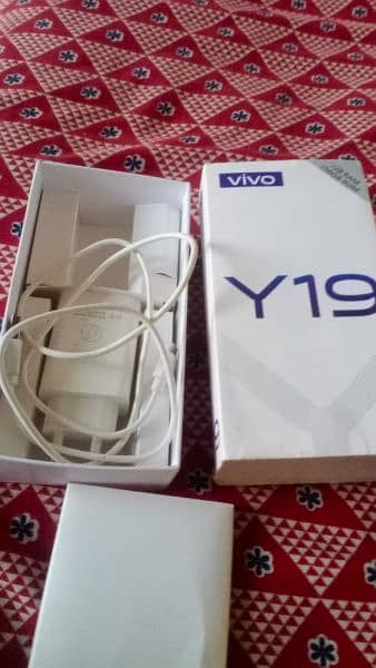 vivo y19 8+256 1