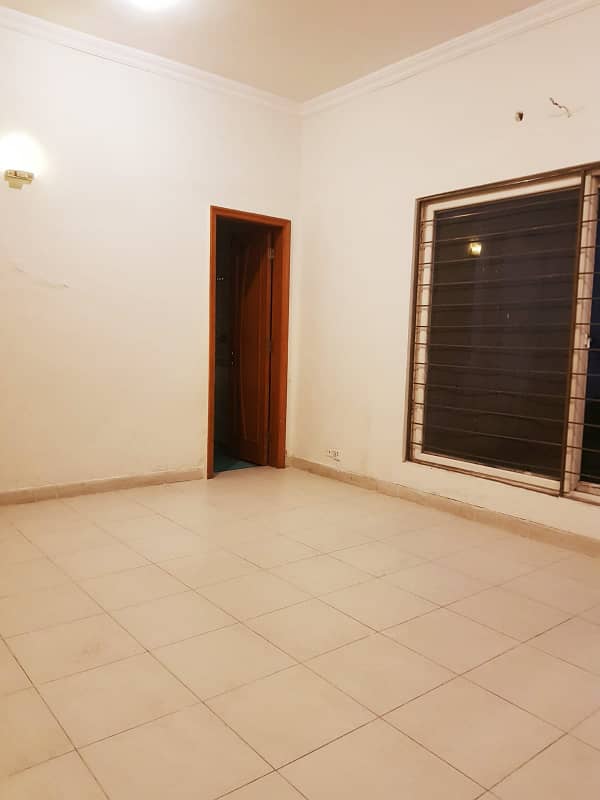 10 Marla Full House Available For Rent AT Prime Location JJ Block DHA Phase 5 Lahore 18