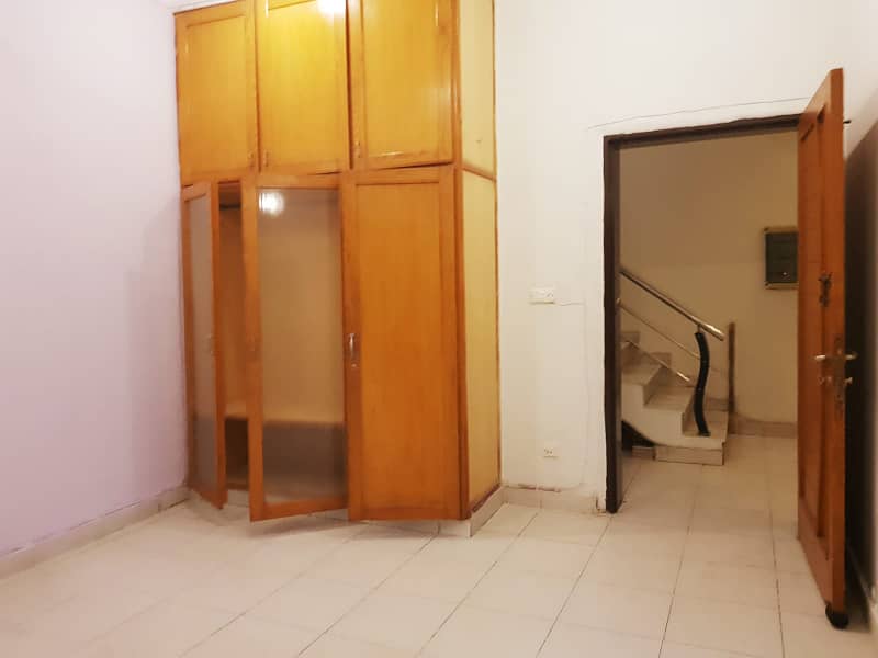 10 Marla Full House Available For Rent AT Prime Location JJ Block DHA Phase 5 Lahore 21