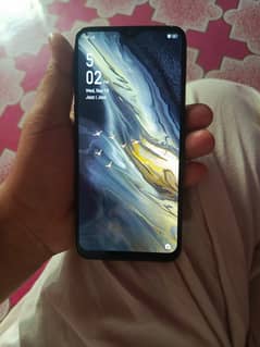 Oppo f11 kit sale krna hai 8//256 original. Panel