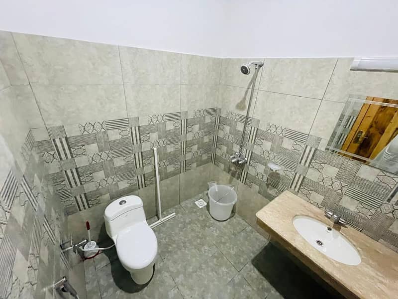 3 bedrooms Available on Perday or Perweek in E-11 Islamabad 5