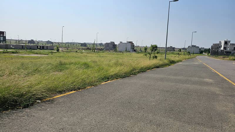 Prime 10 Marla Plot for Sale in EE Block, Citi Housing Jhelum Ideal Location! 2