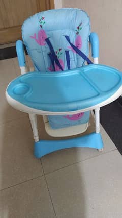 baby high chair and baby cot